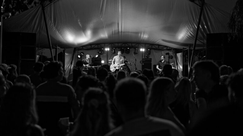 JETS, OUTDOOR LIVE MUSIC EVENTS, RAVENSWOOD HOTEL, AUSTRALIA DAY WEEKEND 2026, BEST LIVE MUSIC VENUE