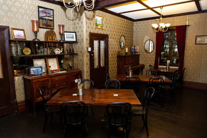 JETS, OUTDOOR LIVE MUSIC EVENTS, RAVENSWOOD HOTEL, AUSTRALIA DAY WEEKEND 2026, BEST LIVE MUSIC VENUE